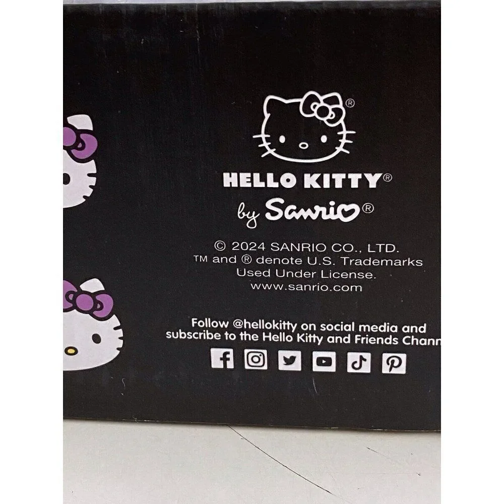 Hello Kitty Halloween Broom Pumpkin Witch Broom Ceramic  Salt Pepper Shakers NEW